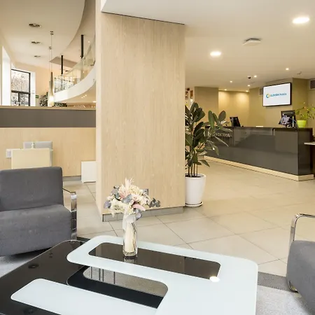 일루니언 오디토리 3*