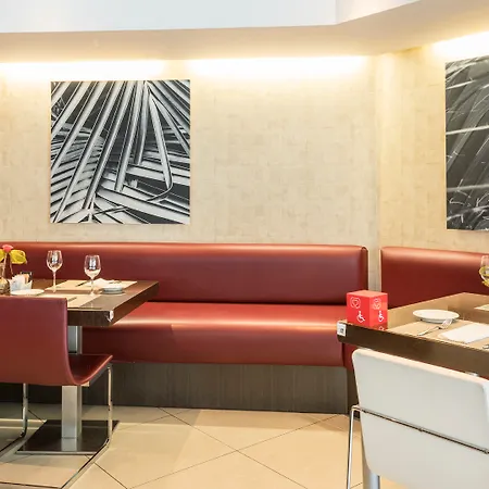 Ilunion Auditori Hotel