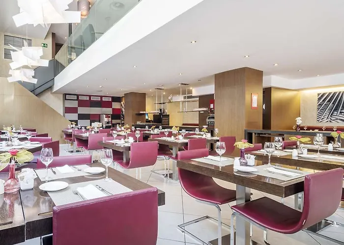 Ilunion Auditori Hotel 3*
